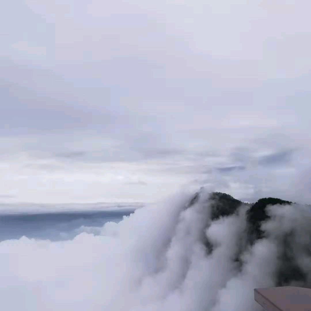 三月