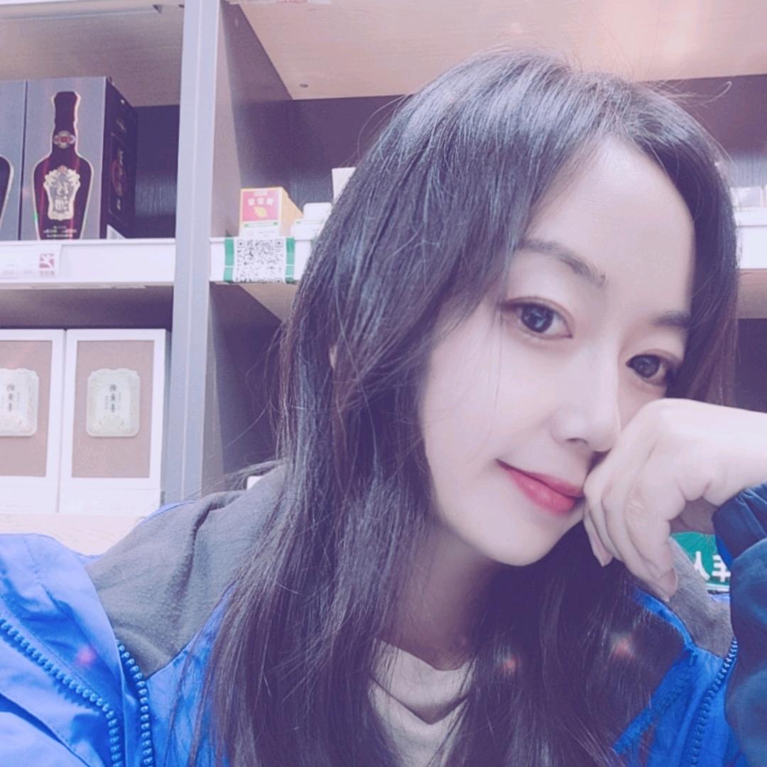 爱钓鱼的小姐姐