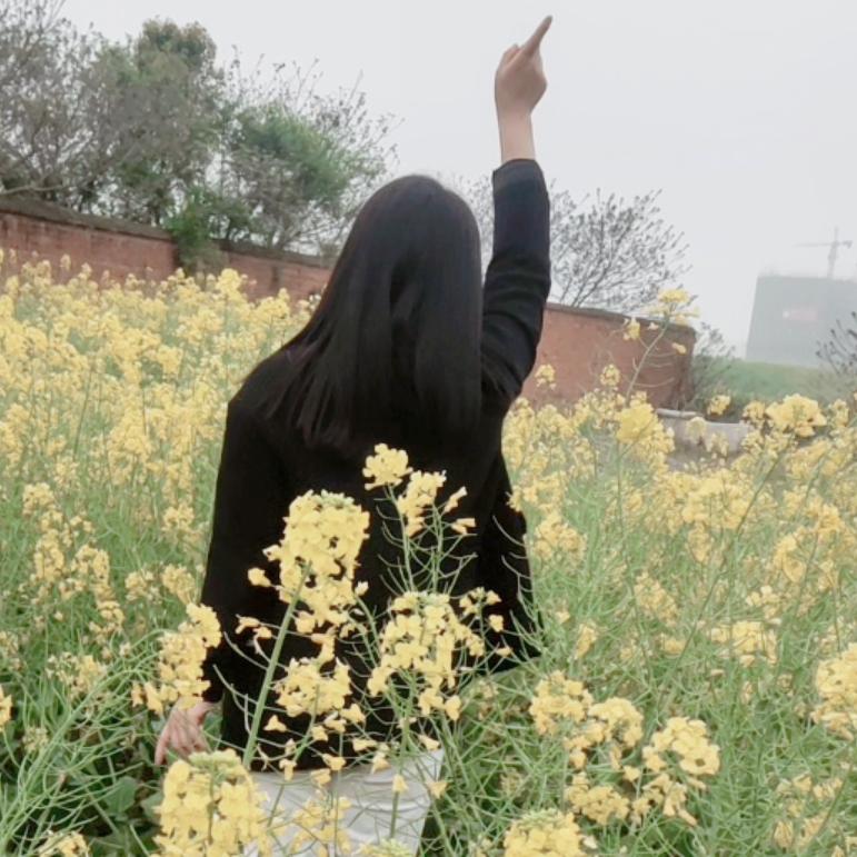 一笑✌︎( ᐛ )✌︎而郭