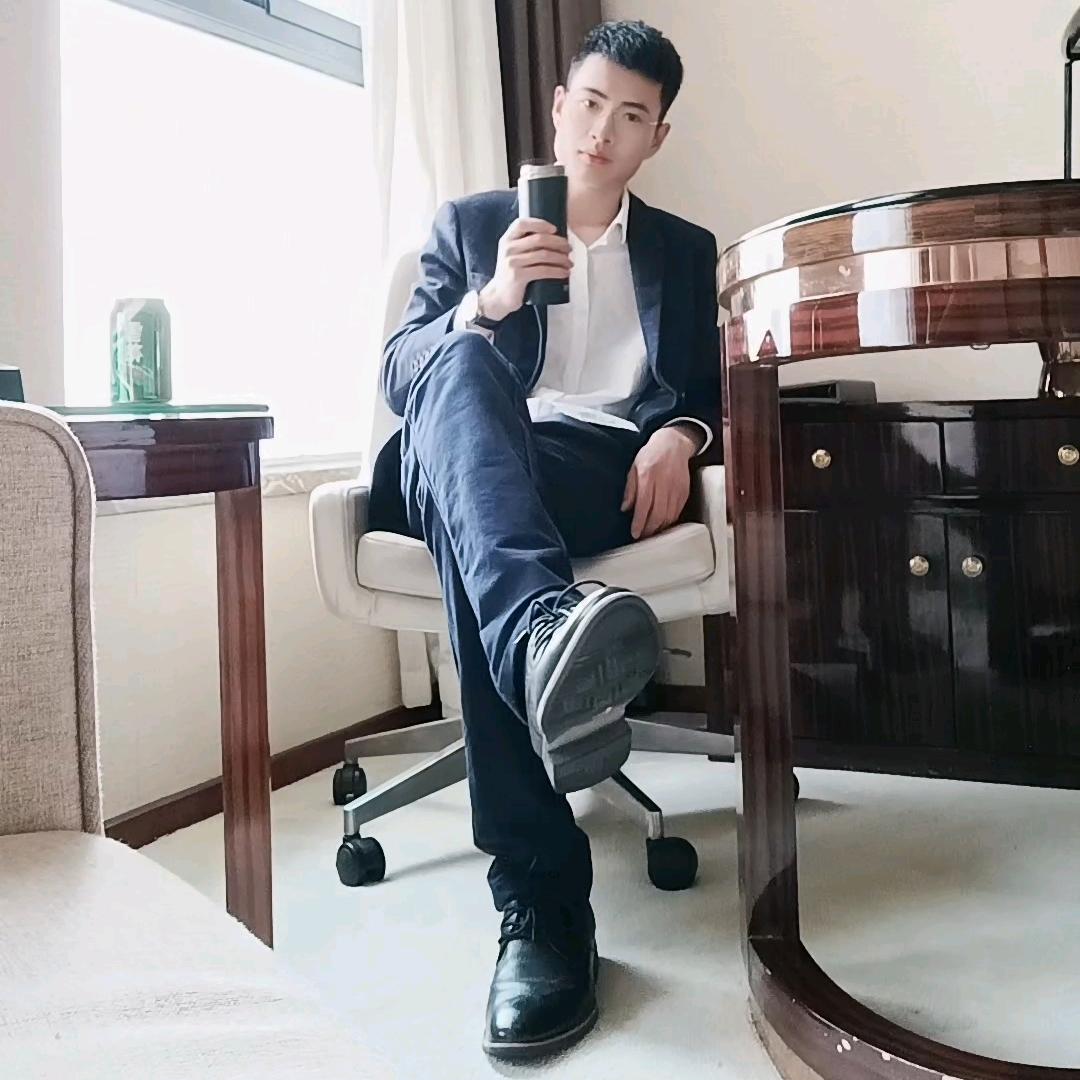 一位不愿透漏姓名的靓仔