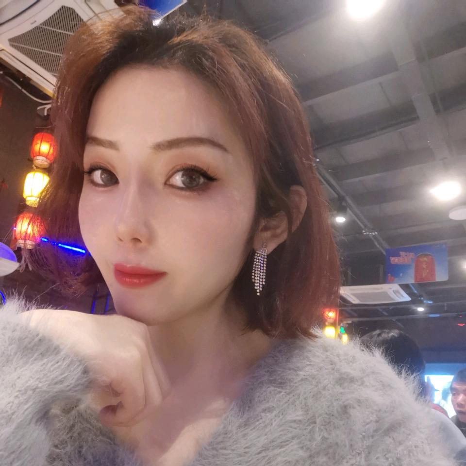 Alice 爱美丽