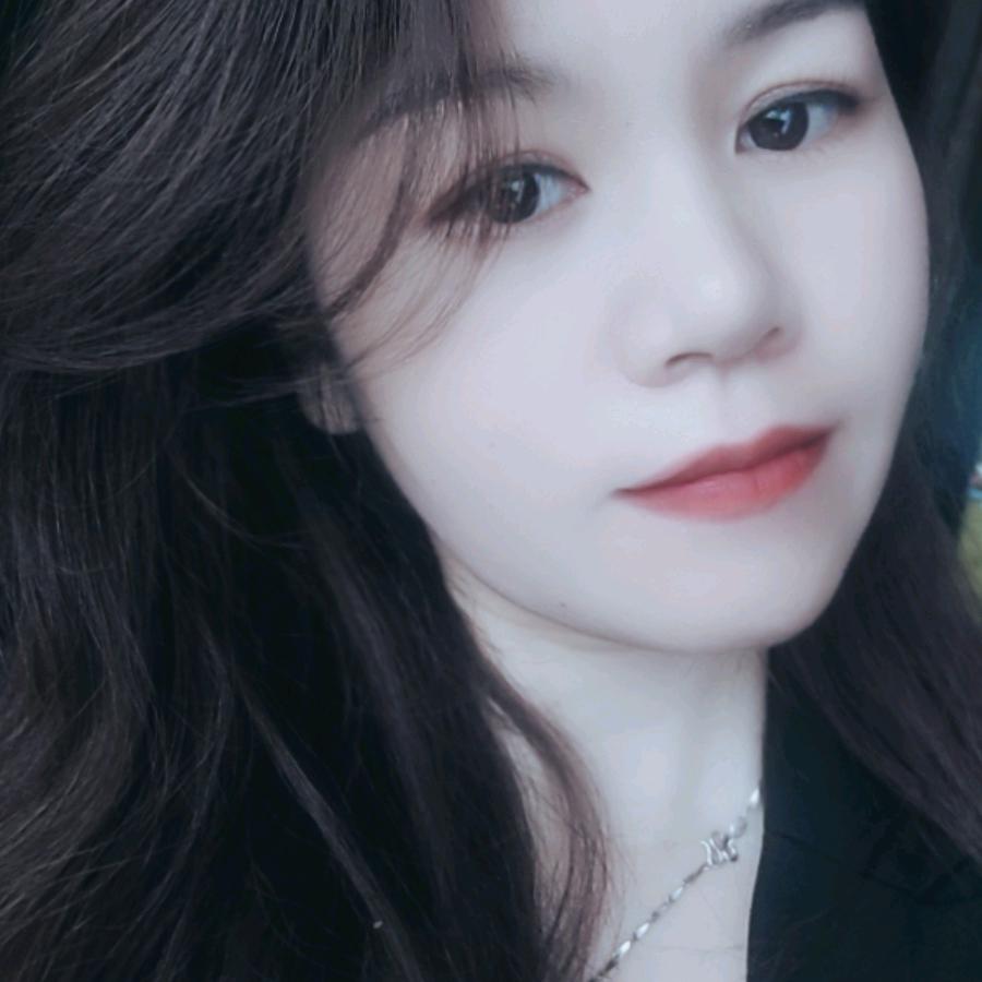 资兴新区东华巷伊姿独秀轻奢女装