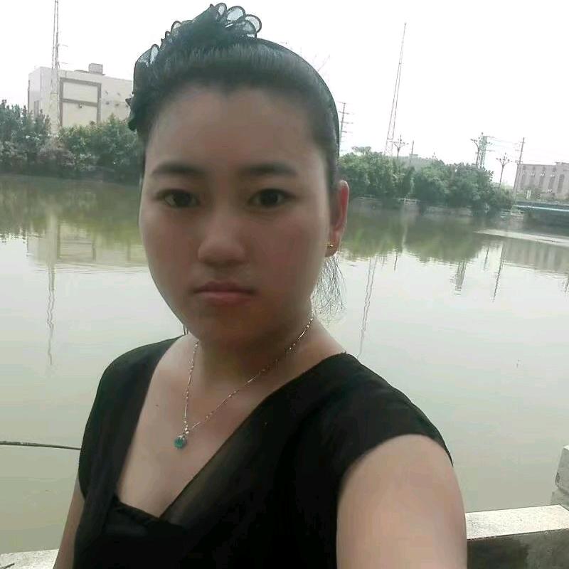 一吻红尘