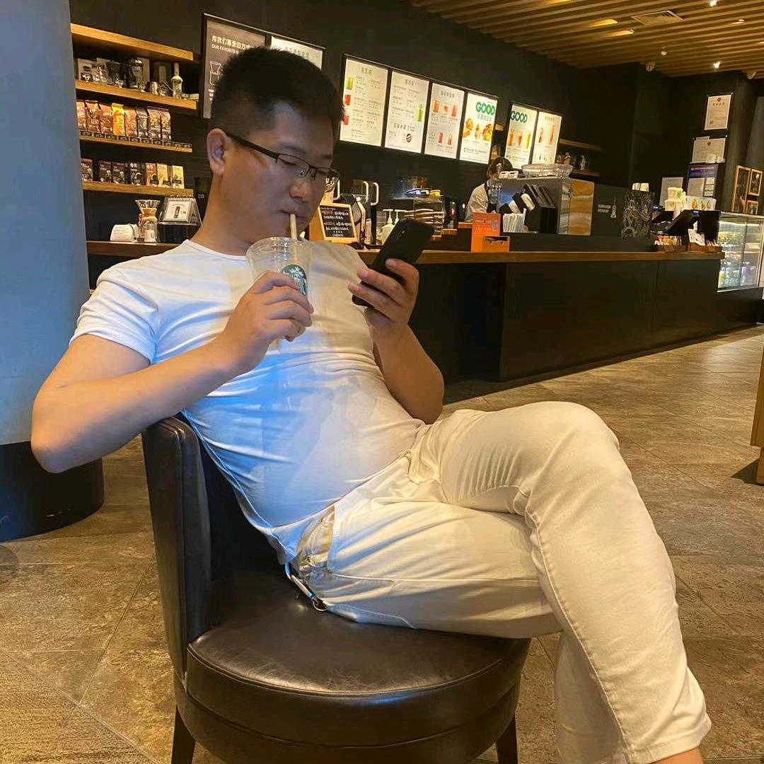 刘哇噻