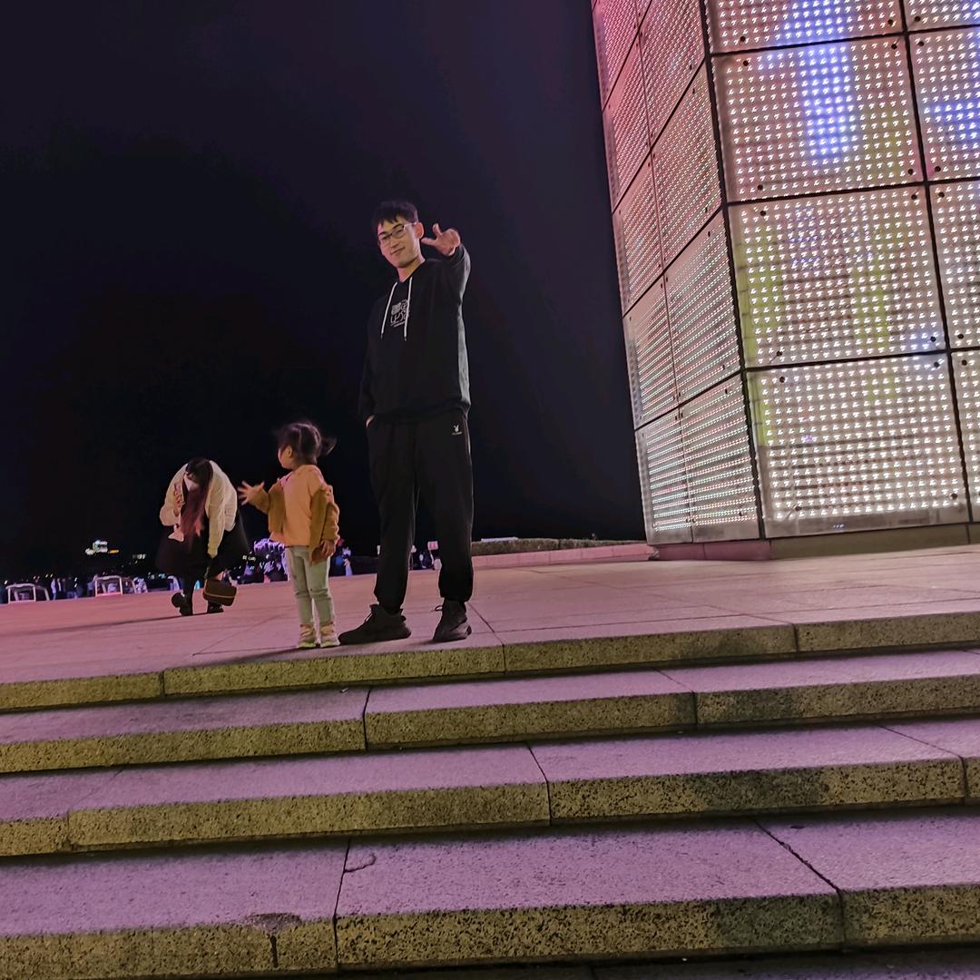 小志爱吃“肉”