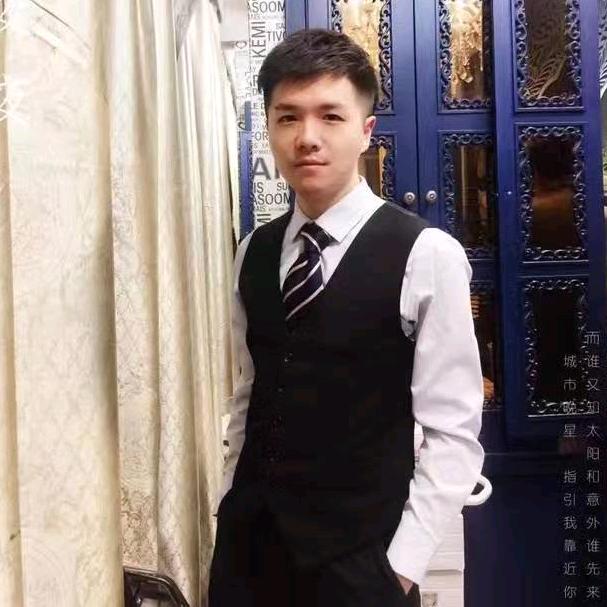 爱跳舞的中年少男
