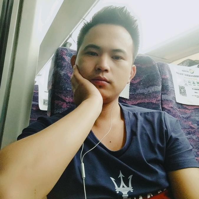 广西钦州米比衫服饰