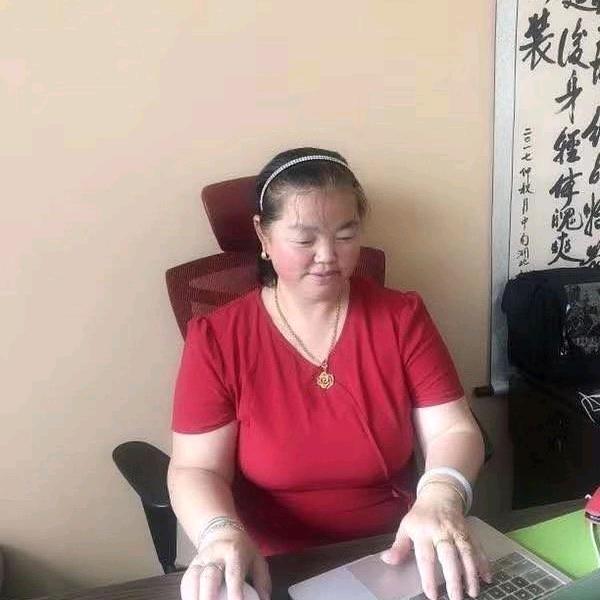 时尚奶奶-老张