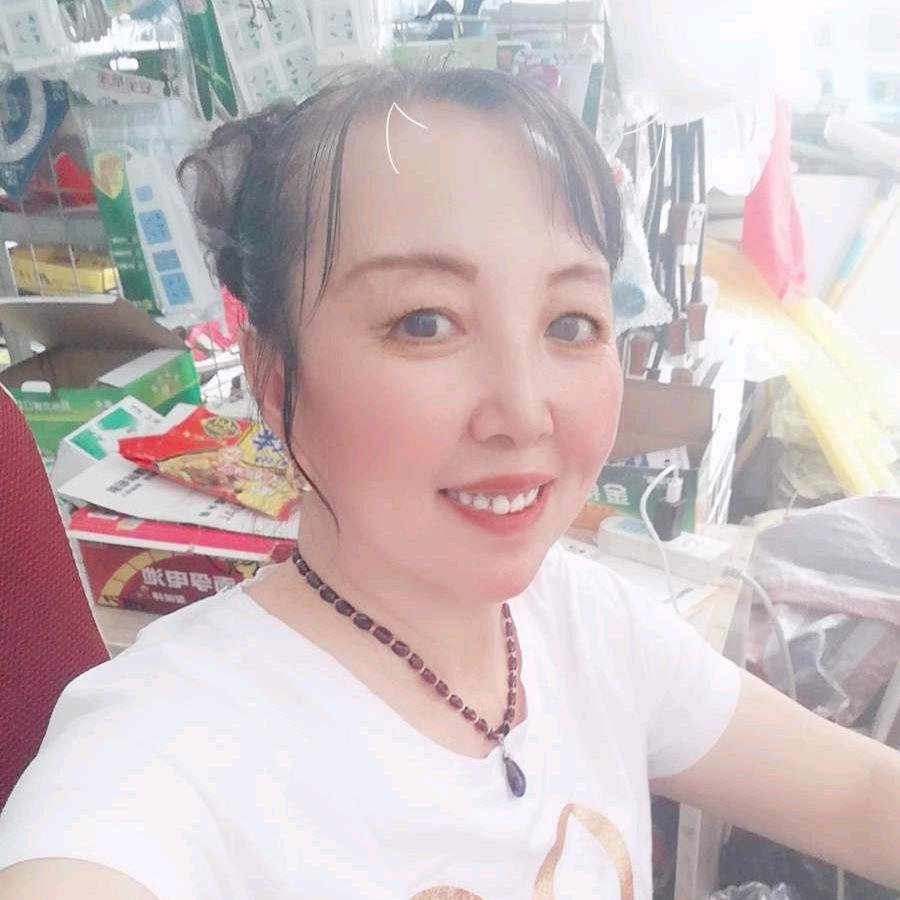 李姐🎤🎤(爱唱歌)