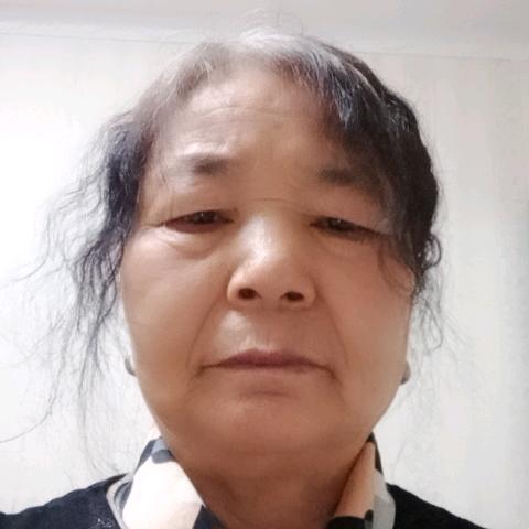 哈利波特骑着扫帚