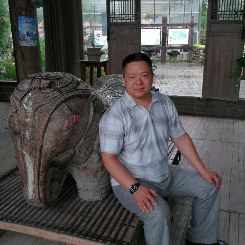 瓜尔佳.海啸