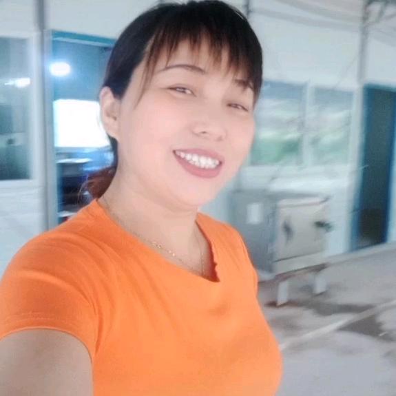 王彩容