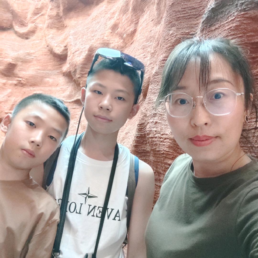 西安广告小乔