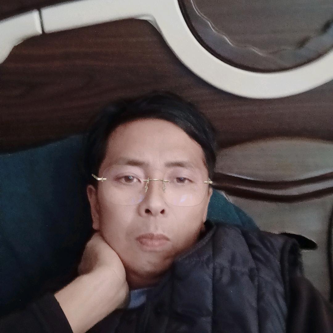 爱唱歌的农村小伙