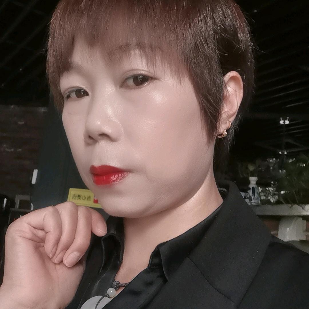 谭姐叶紫碟恋