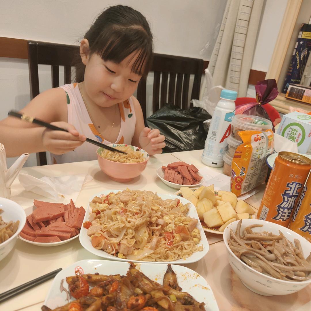 干饭小公举