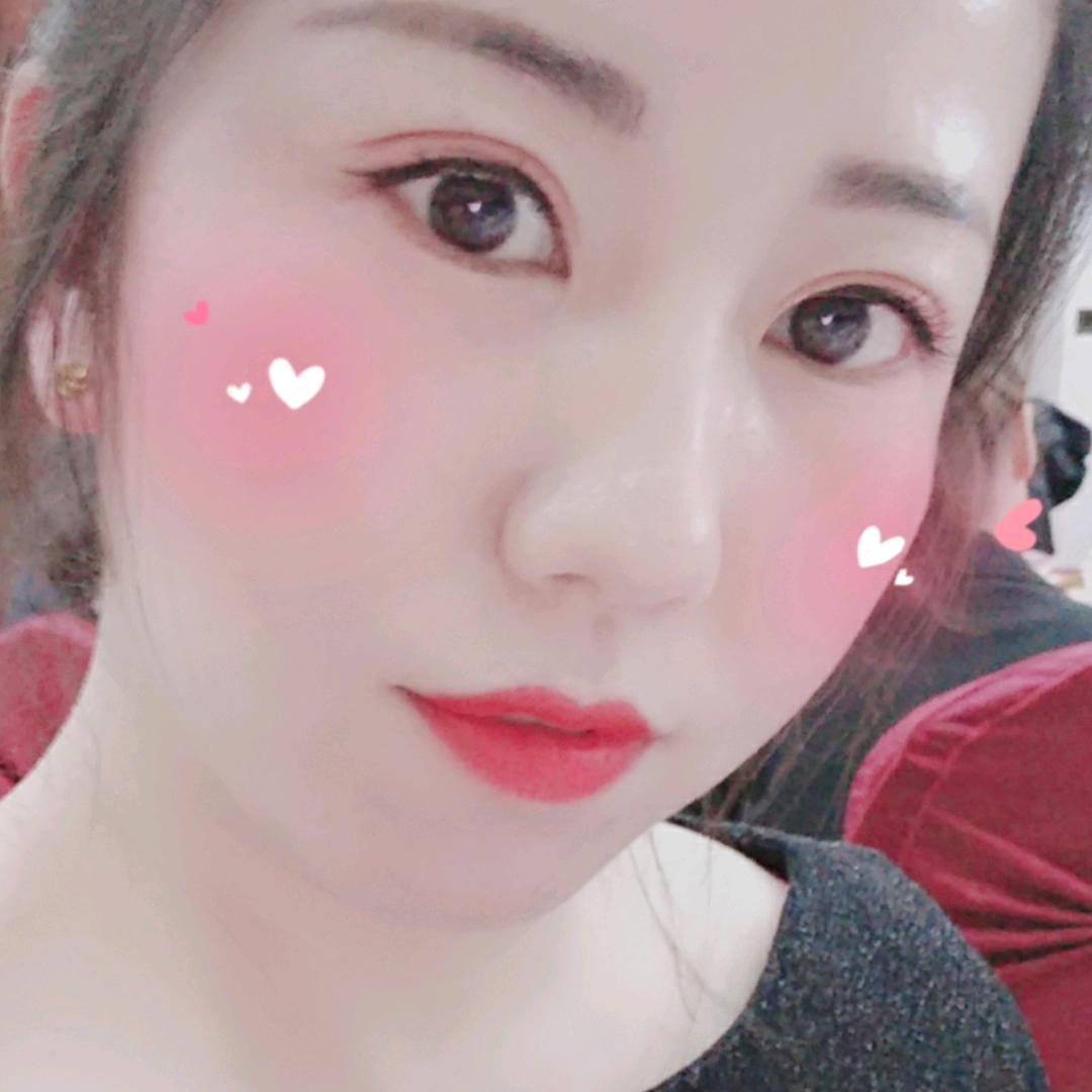 琼琼吖