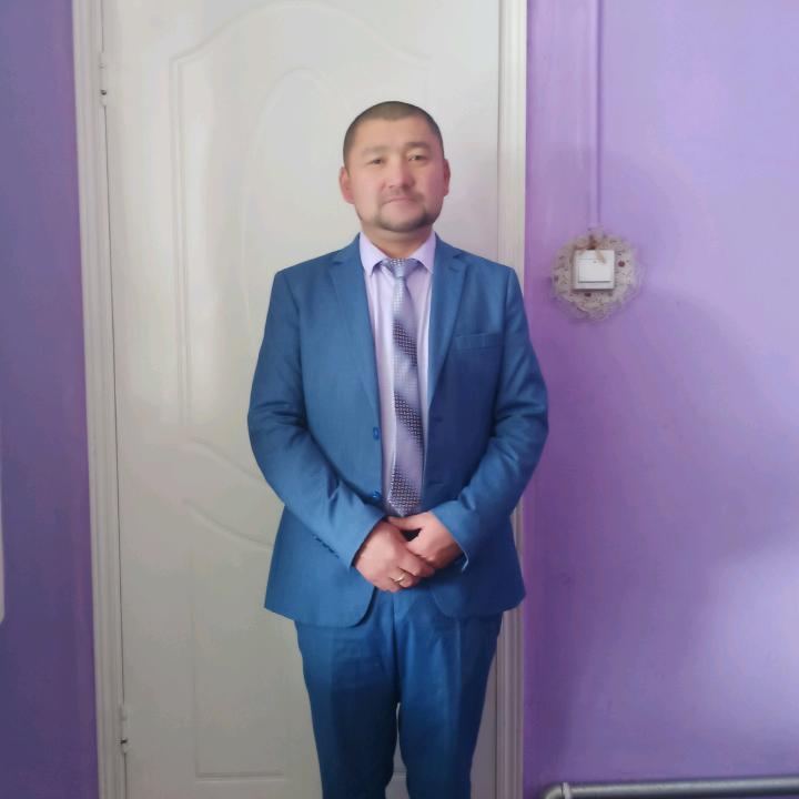 努尔白