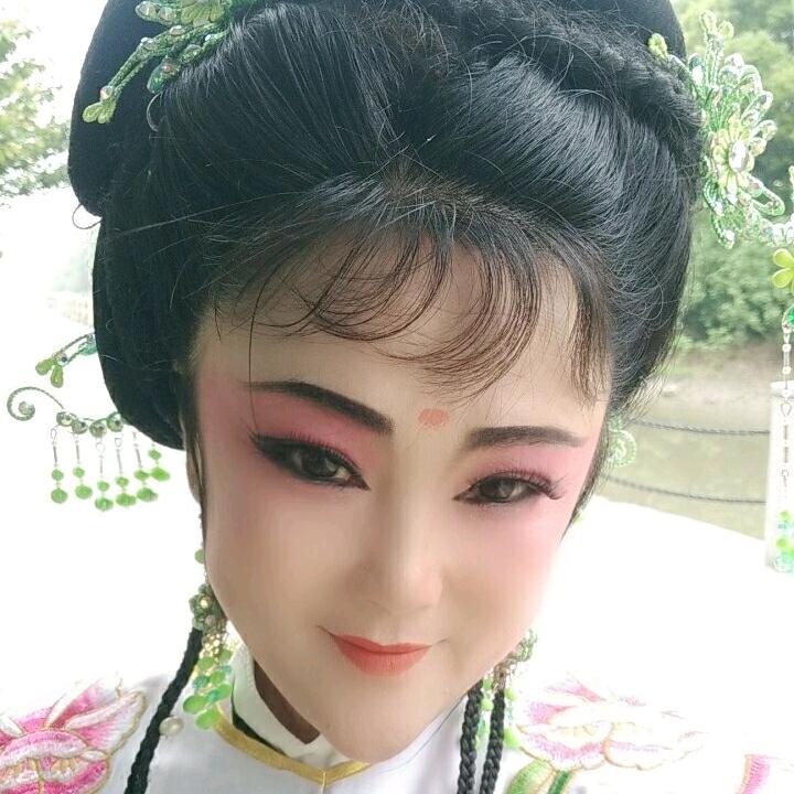 戏剧演员李有琴，(承蒙厚爱)