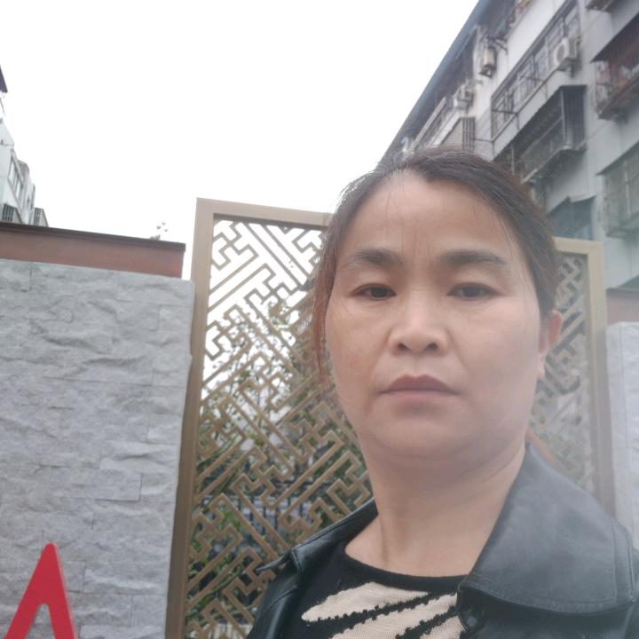 朱荣英