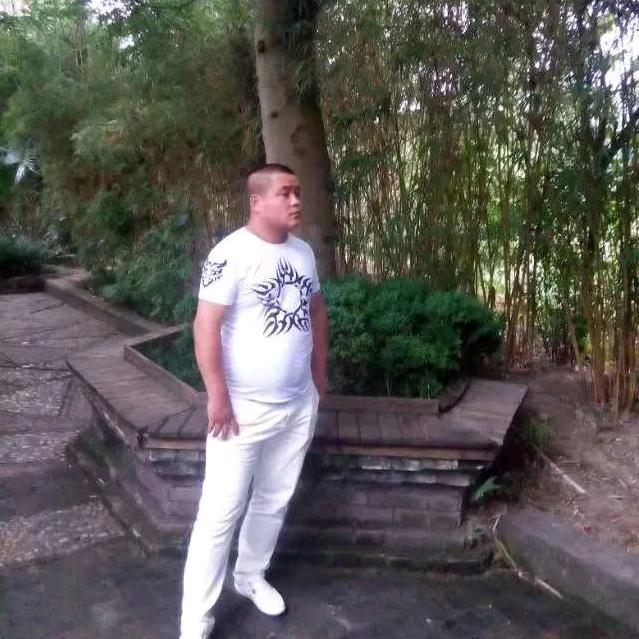 王飞龙