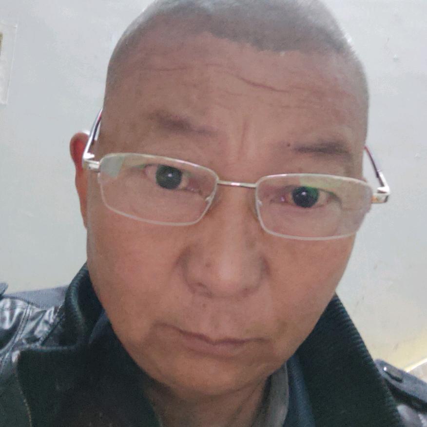 李红伟