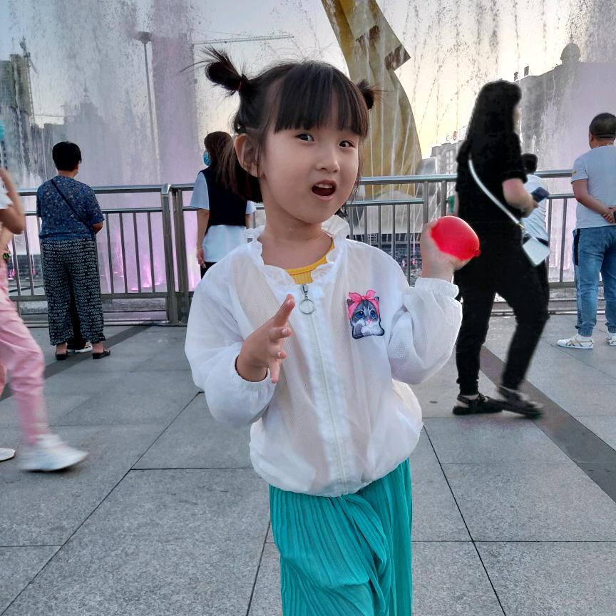 朵朵爸爸 快乐一家人