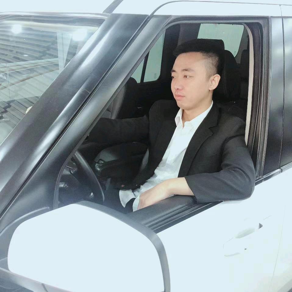 大连二手车张昊
