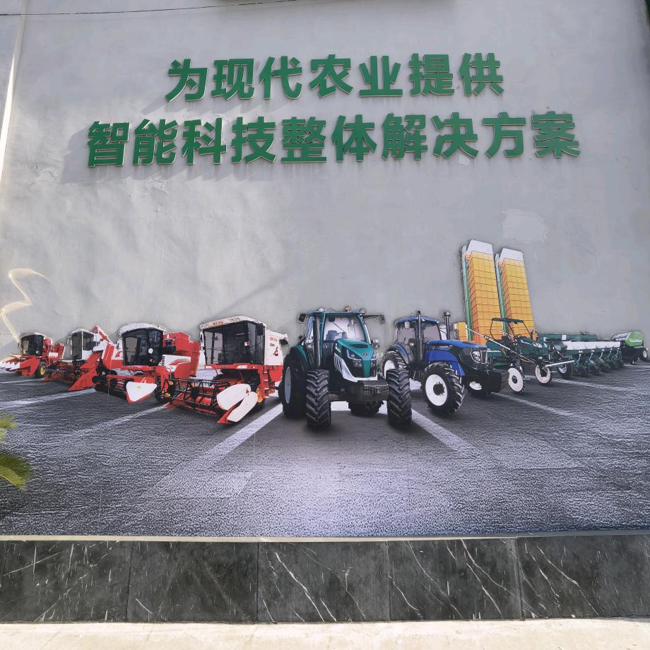锅盖头讲雷沃
