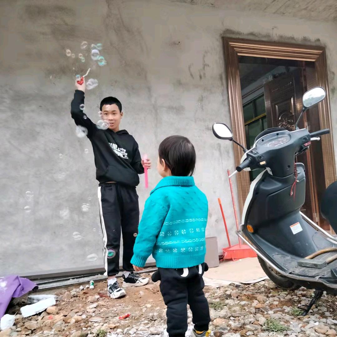 默雨