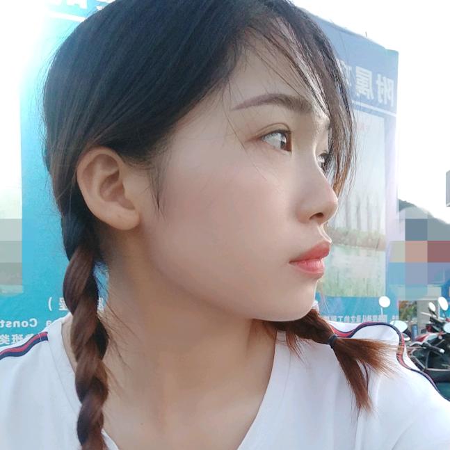 凌 ཻଘ凌七࿐