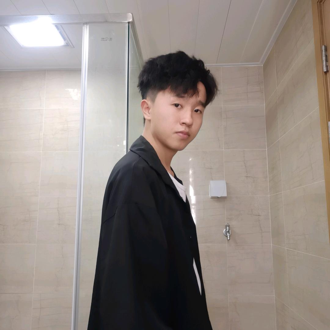 顾辞66头像