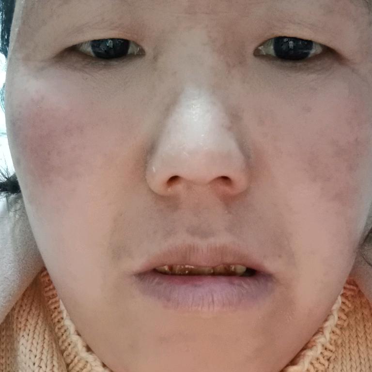 氿