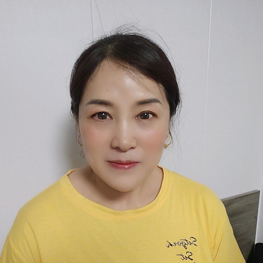 首可嘉百货商行