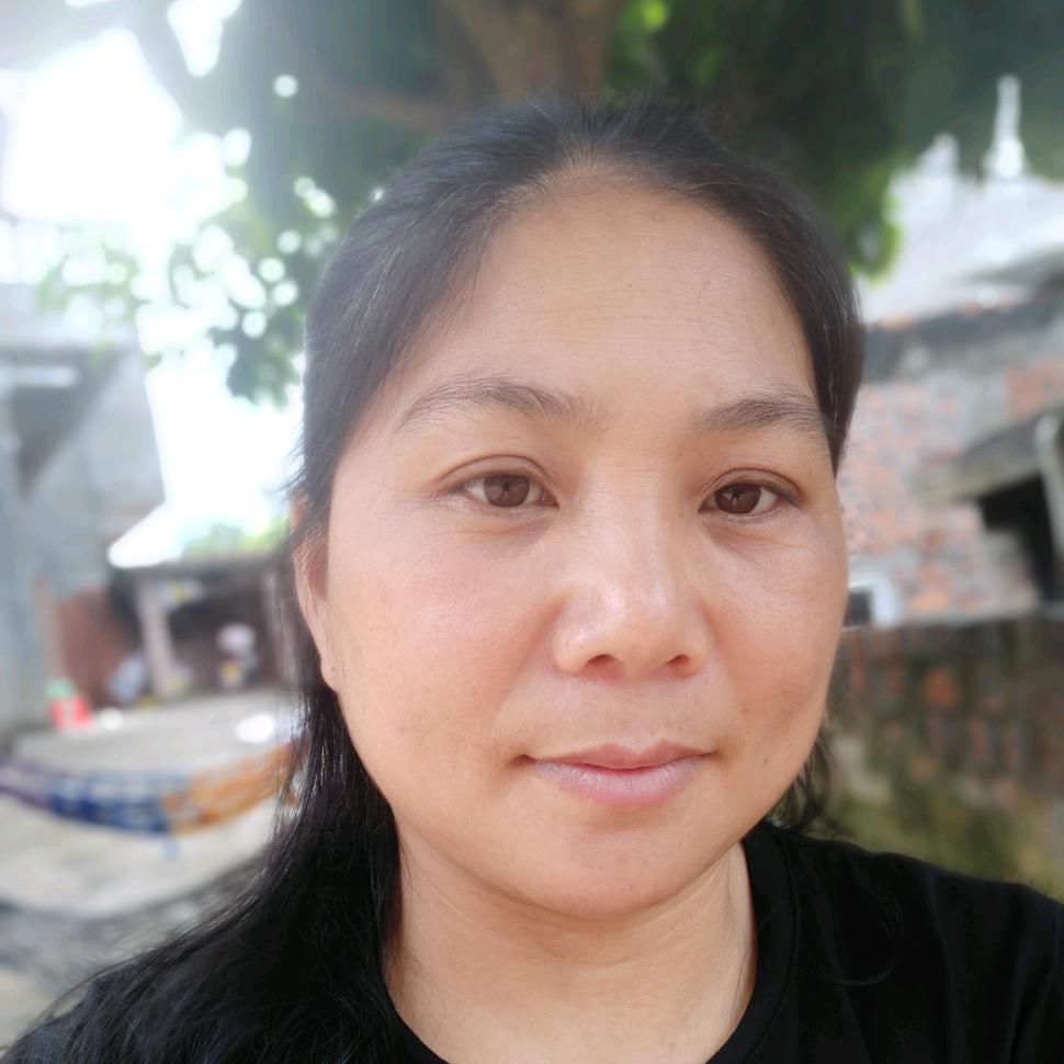 有小酒窝的女人