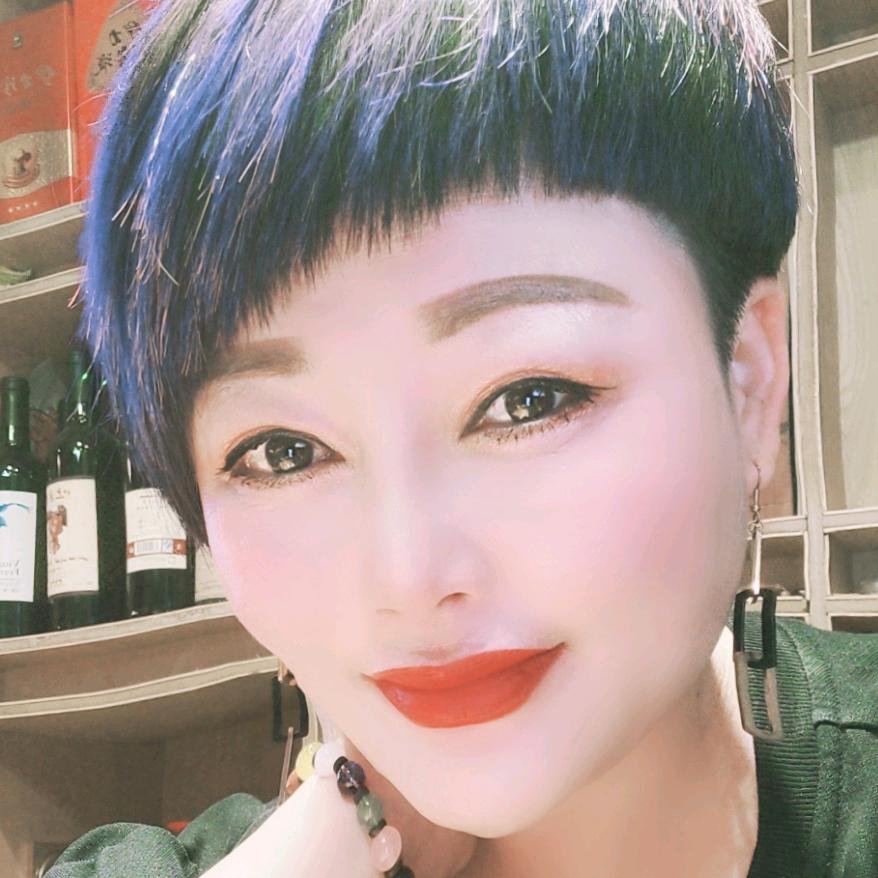 @女老板《八方来财》