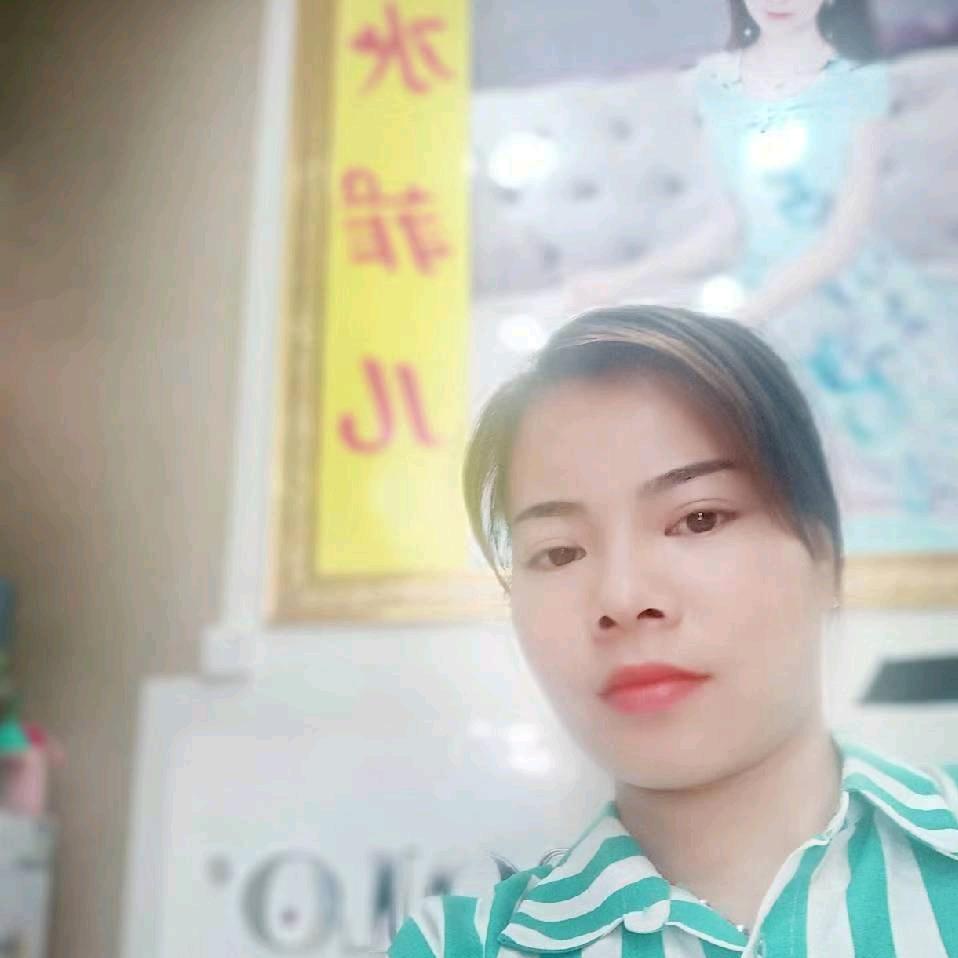 大化《水菲儿》时尚女装店