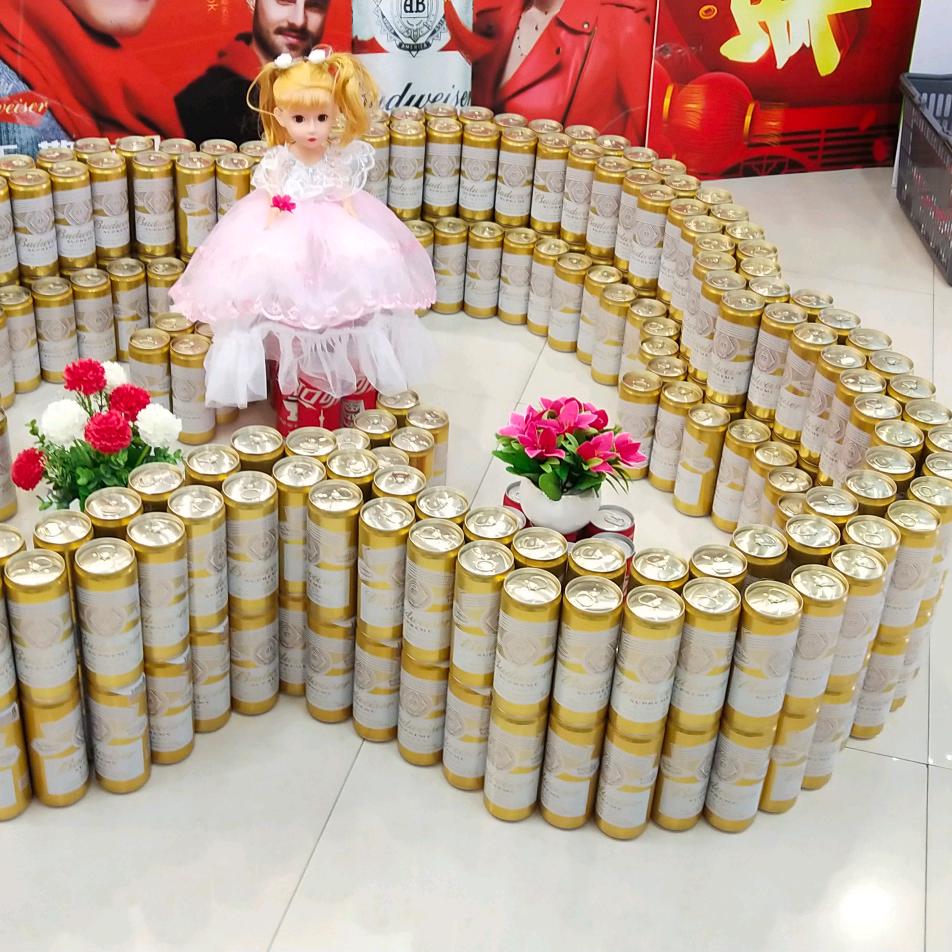 飘落的雨伊利液奶厂商导购员