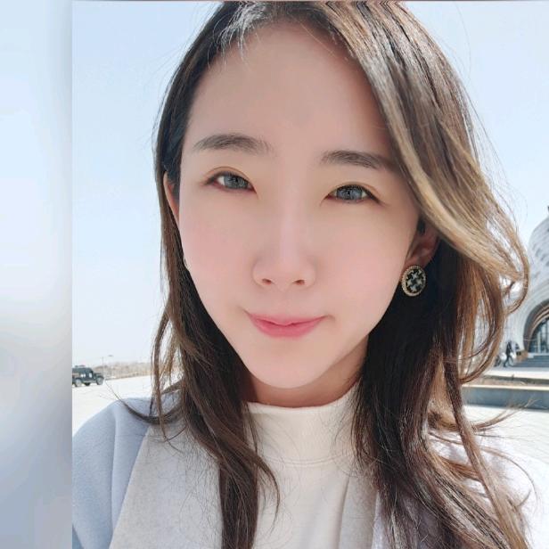 银行姐姐安娜