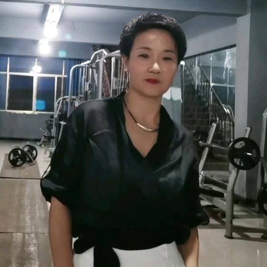 快乐芹姐🎤❤️