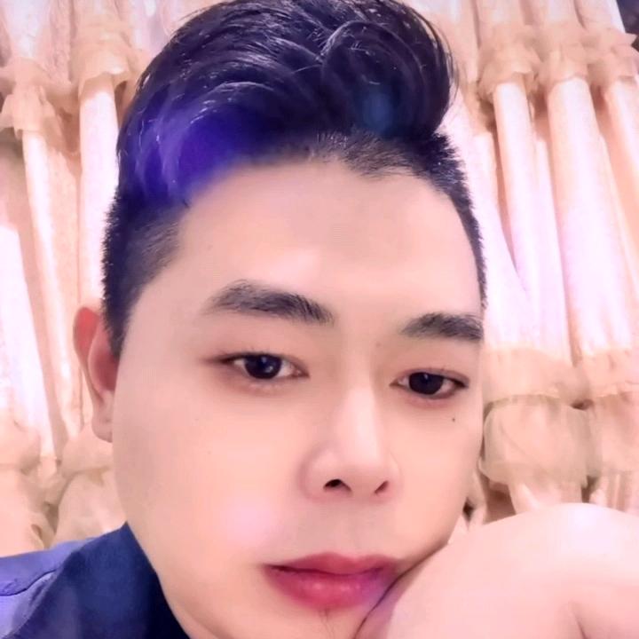 《一杯苦酒🍻泪红尘🥀》