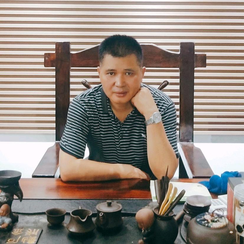 重庆坤生碳晶板厂家