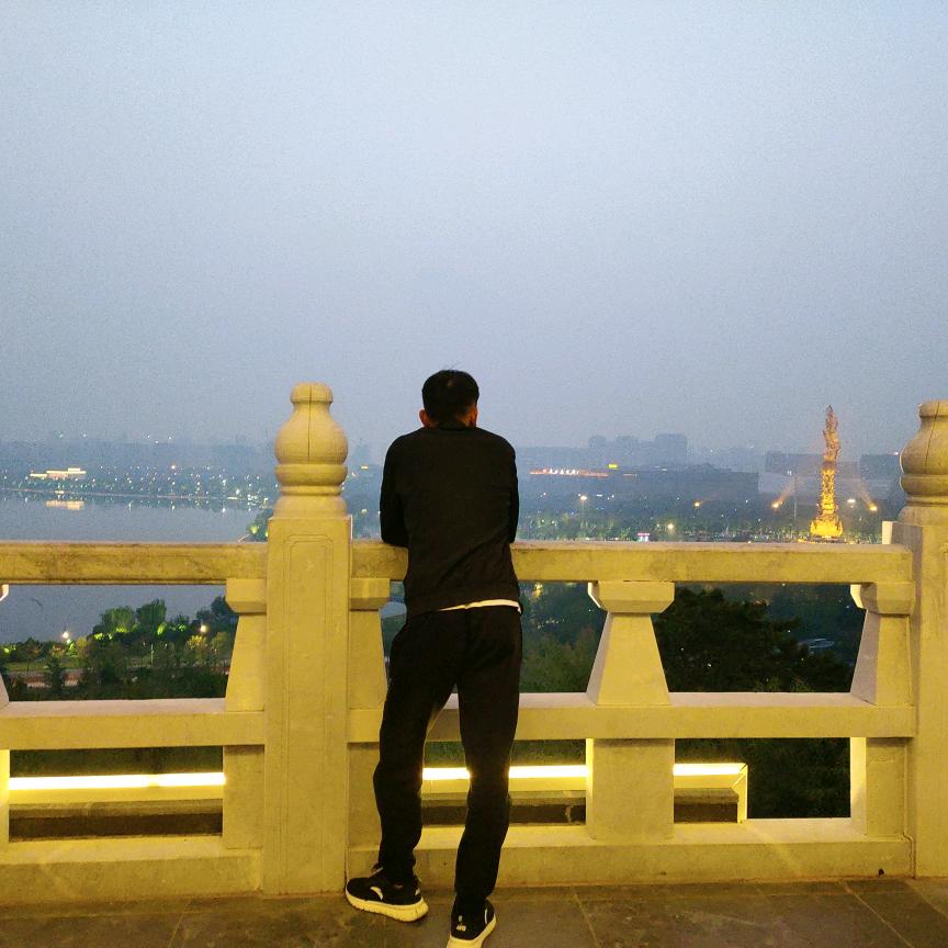 L       柚子。高端系统门窗