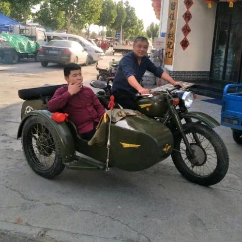 东阿小镇餐饮赵镇长