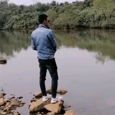 十八般武鱼<・ )))><