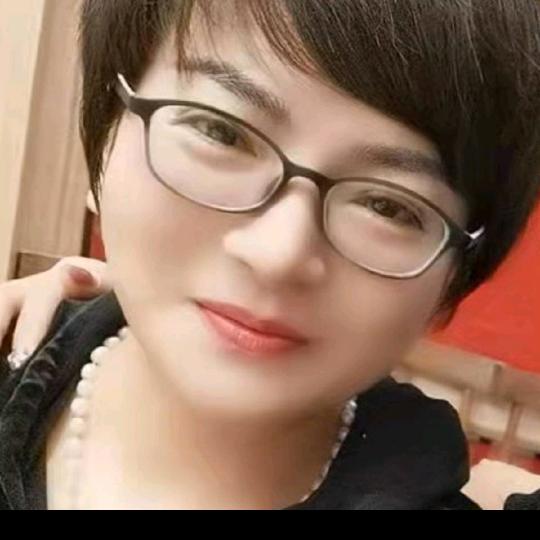 魅力金座经理彭莉