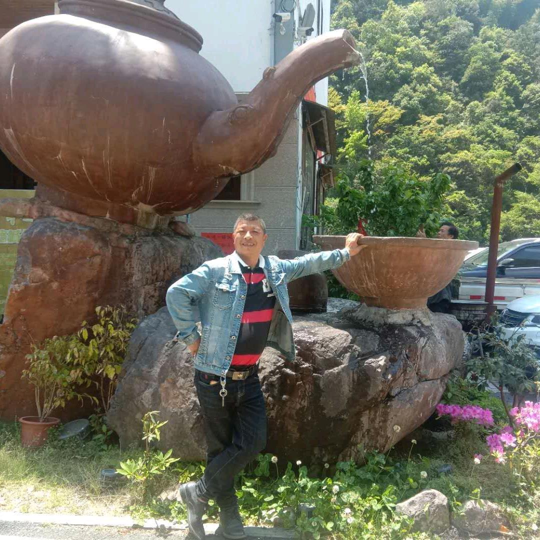 潇洒哥早六点开播