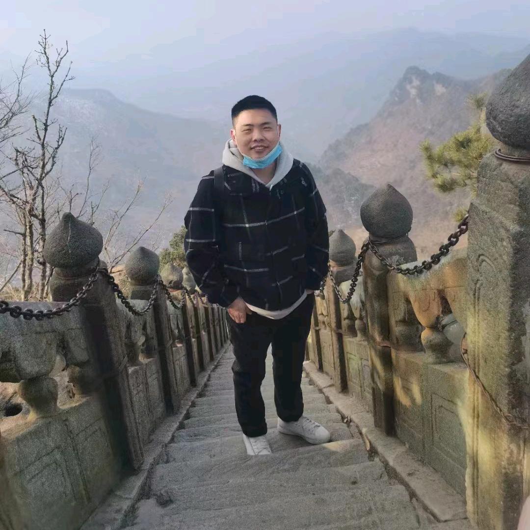 张磊