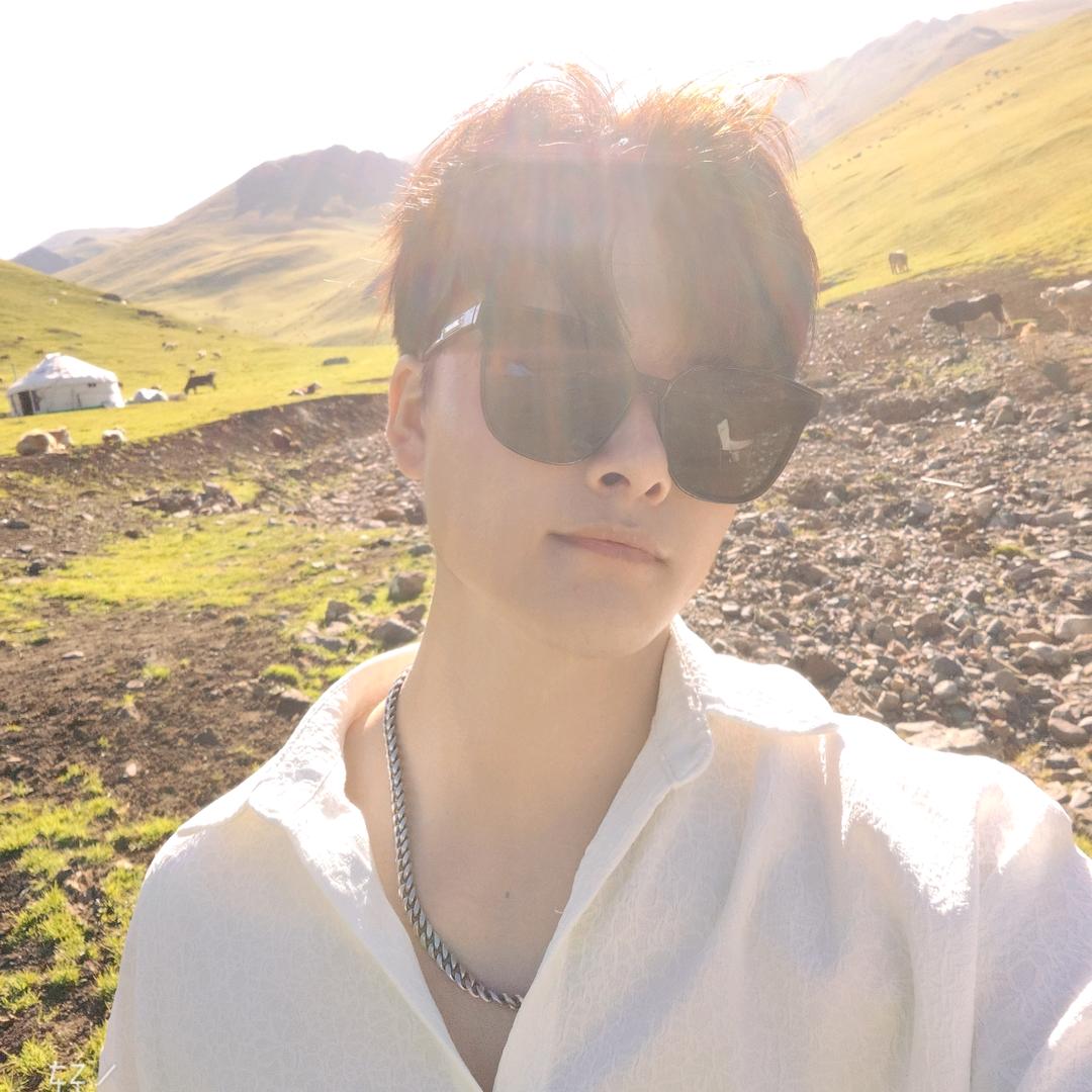 A 伊宁市发型风格设计