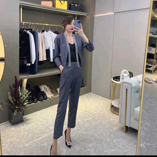 金丽人服装